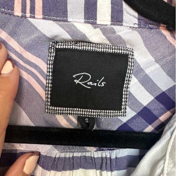 Rails Women's Short Sleeve Hunter Plaid Button-Up Shirt Blue/Purple, Size S, EUC - Picture 4 of 5